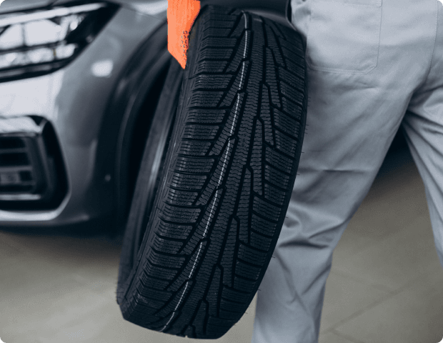 replace car tyre